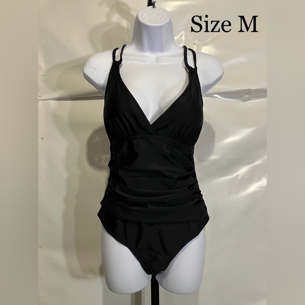 Women’s One Piece Swimsuit Size Medium